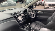 Nissan Qashqai 1.3 DiG-T N-Motion 5dr Petrol Hatchback